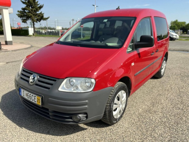 Volkswagen Caddy 1.9 PD TDI Life 4motion 7szemé...