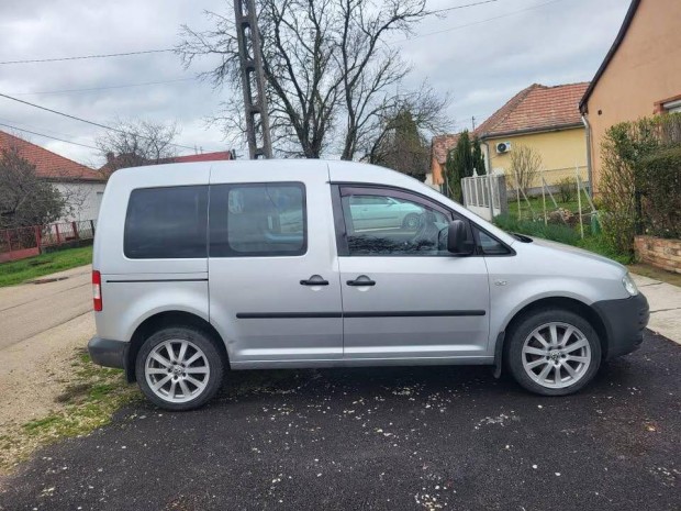 Volkswagen Caddy 1.9 PD TDI Life DSG