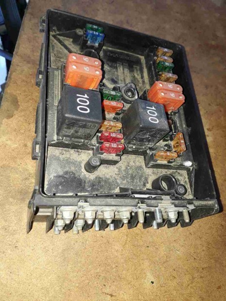 Volkswagen Caddy III 03-09 Biztostktbla / Rel Tbla