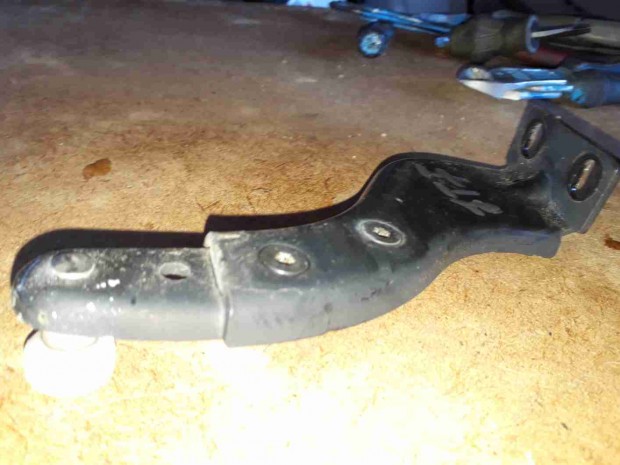 Volkswagen Caddy III 03-09 Jobb Tolajt Fels Grg