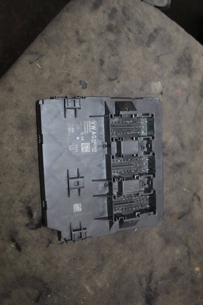Volkswagen Caddy III Typ 2K BCM modul 5k0937085r