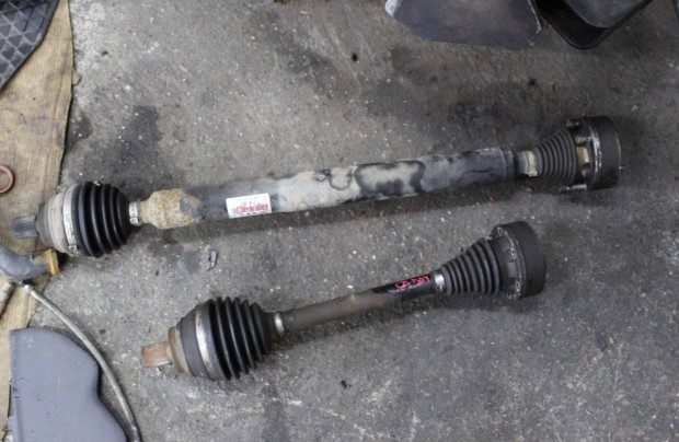 Volkswagen Caddy III Typ 2K Féltengely jobb 1k0417272