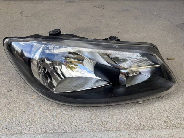 Volkswagen Caddy III jobb els lmpa, fnyszr 2K5941006A