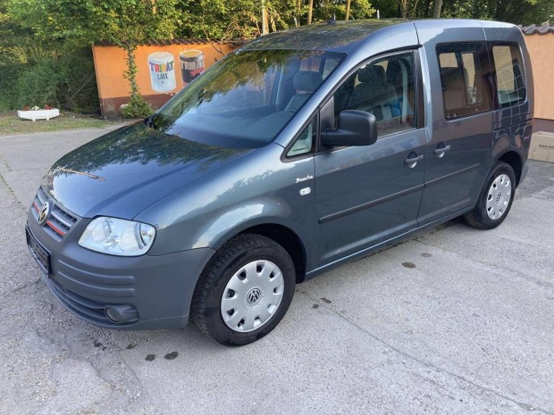 Volkswagen Caddy LIFE Hosszú távra. tulajtól. 5...