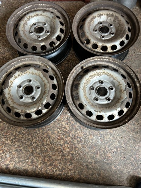 Volkswagen Caddy lemezfelni