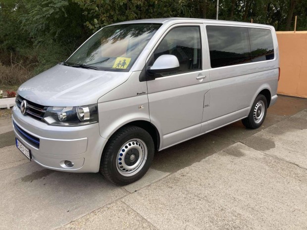 Volkswagen Caravelle 2.0 CR TDI Comfortline 4mo...