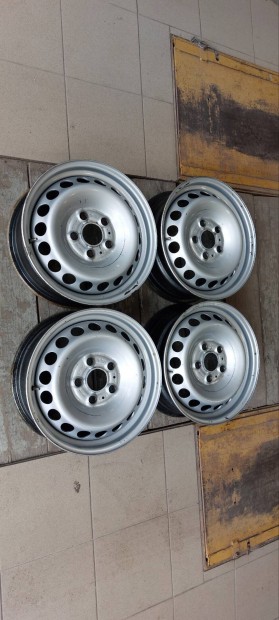 Volkswagen Crafter 16" Lemezfelni