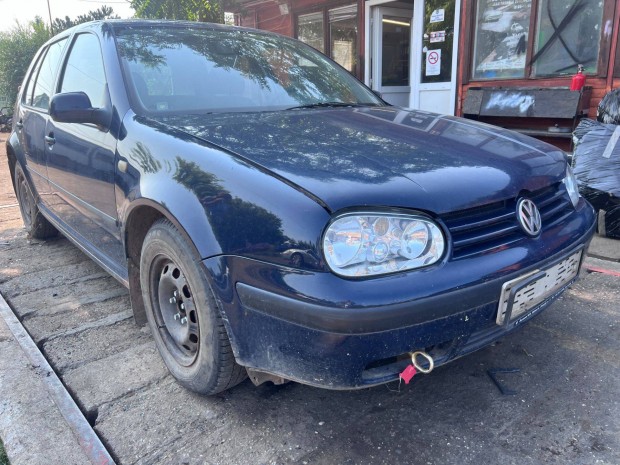 Volkswagen Golf4 (1999) 1.4i Ahw Alkatrészek #M2956