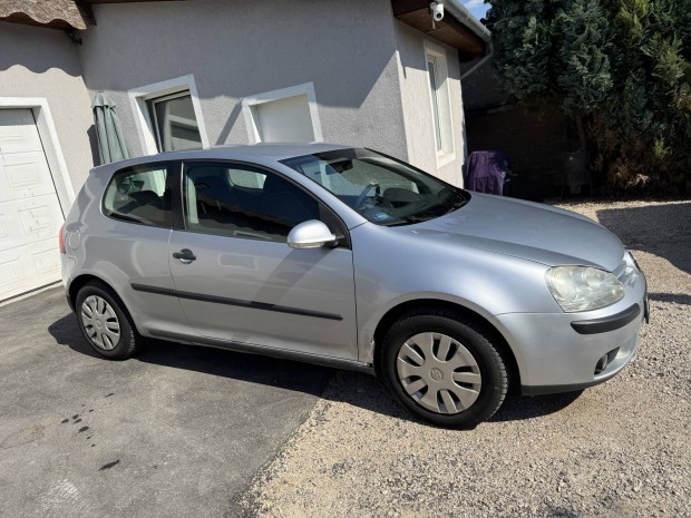 Volkswagen Golf 1.4 benzin