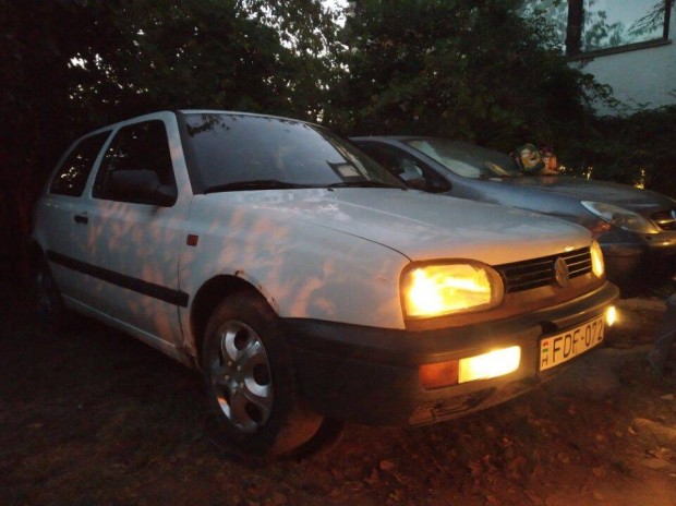 Volkswagen Golf 3 - 1.9 Tdi 3 ajt�s - motor �rban elad�
