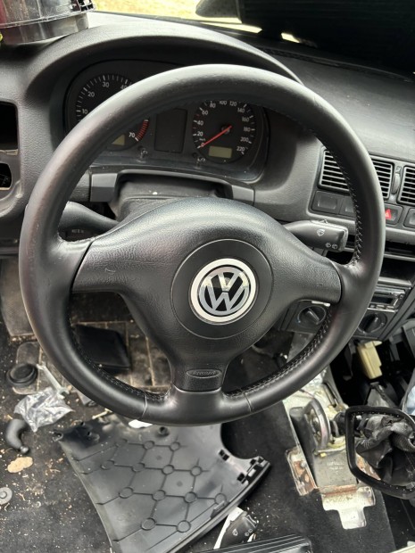 Volkswagen Golf 4 Bora Passat B5 Kormny