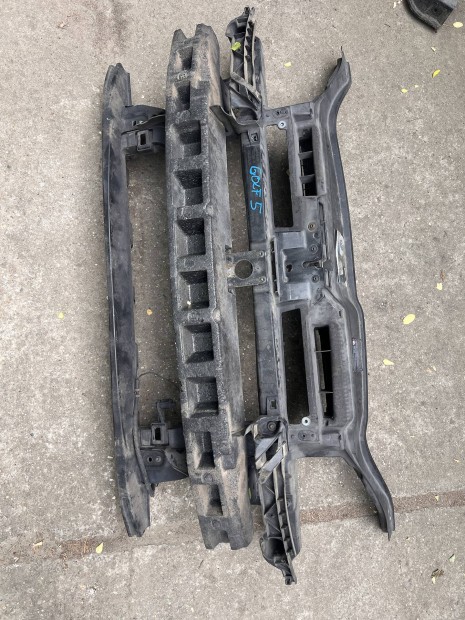 Volkswagen Golf 5 homlokfal