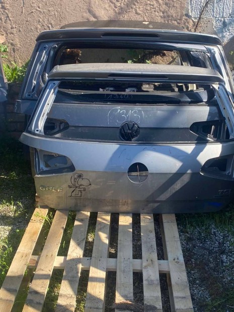 Volkswagen Golf 7. csomagtér ajtó