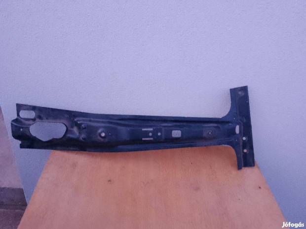 Volkswagen Golf III B oszlop sszekt vz