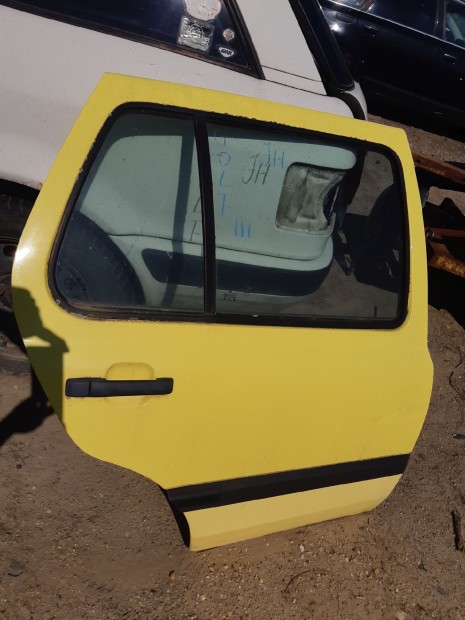 Volkswagen Golf III Jobb H�ts� Ajt�