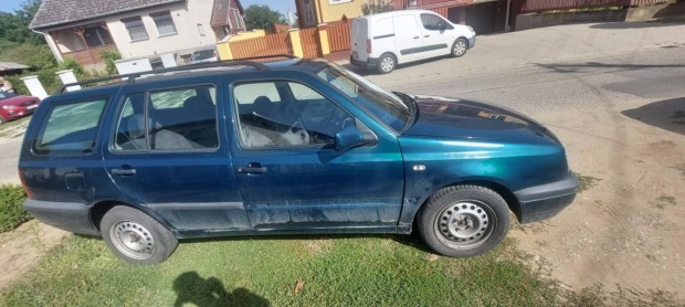 Volkswagen Golf III Variant 1.9 TDI friss vezér...