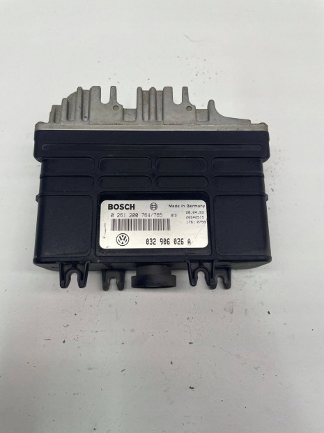 Volkswagen Golf III motorvezérlő elektronika 032906026A