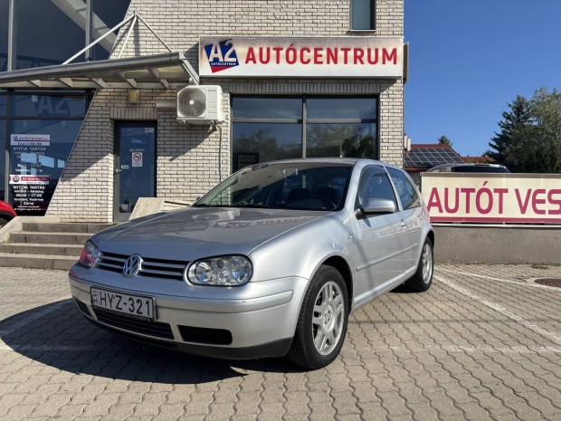 Volkswagen Golf IV 1.6 Comfortline Magyar-11800...