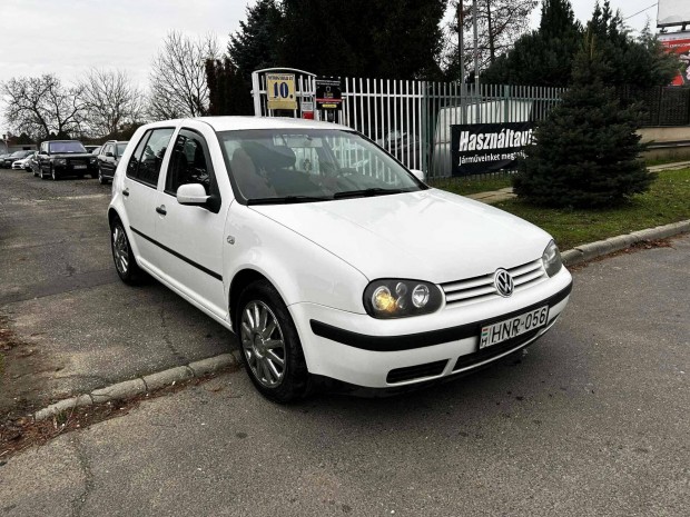 Volkswagen Golf IV 1.6 Comfortline Szerv+Klma
