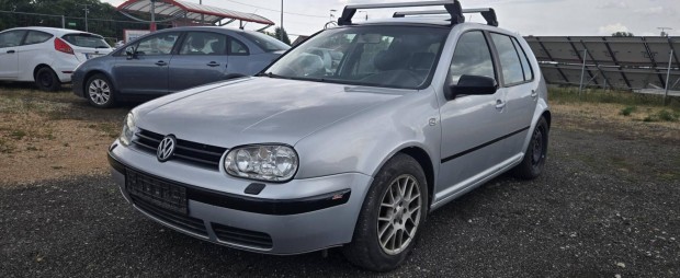 Volkswagen Golf IV 1.6 Highline FSI Német Okmán...
