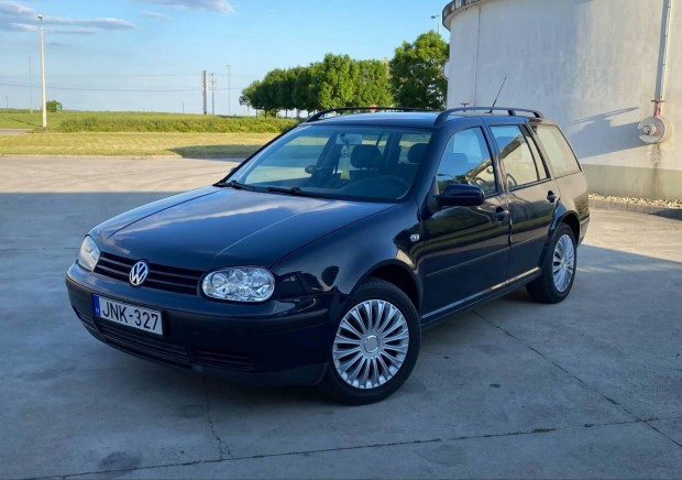 Volkswagen Golf IV 1.9 SDI 25 év