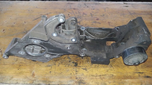 Volkswagen Golf IV Adagol� - Gener�tor - Korm�nyszerv� Szivatty� -