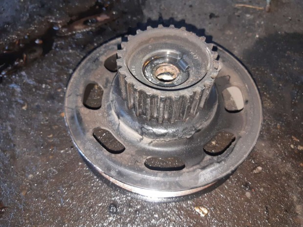 Volkswagen Golf IV F�tengely Sz�jt�rcsa