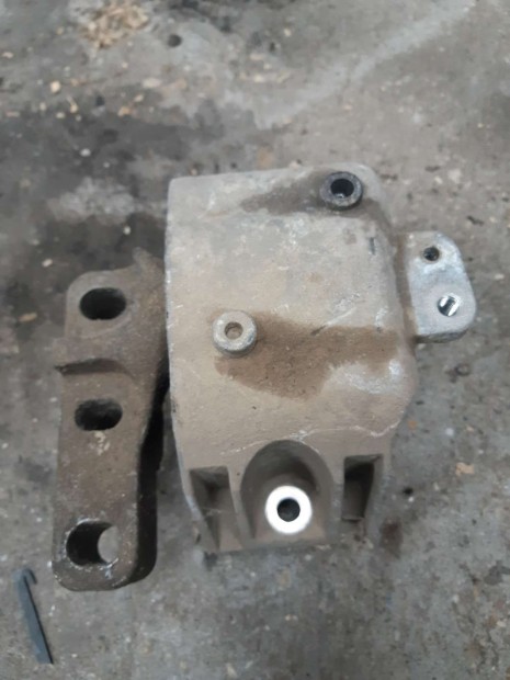 Volkswagen Golf IV Jobb Motortart� Bak