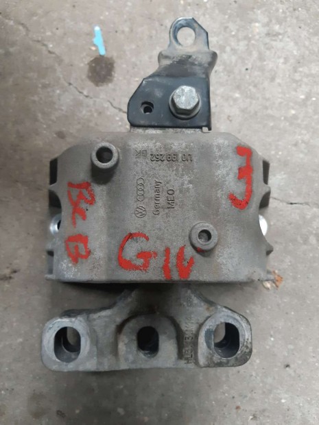 Volkswagen Golf IV Jobb Motortart� Bak