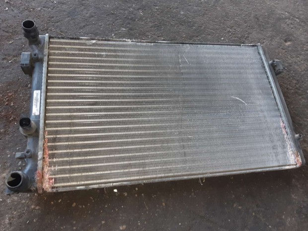 Volkswagen Golf IV V�zh�t� Radi�tor