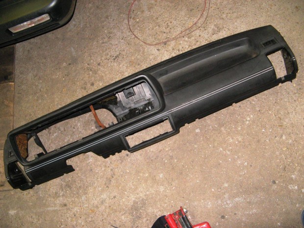 Volkswagen Golf I, Jetta I mszerfal elad