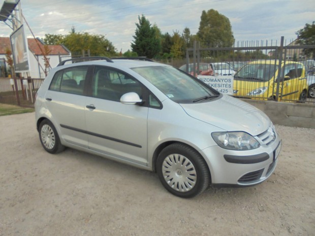 Volkswagen Golf PLUS 1.6 Comfortline Szervizkn...