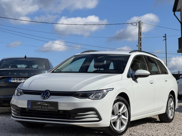 Volkswagen Golf VIII 1.5 eTSI ACT Life DSG 131L...