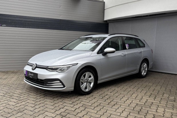 Volkswagen Golf VIII Variant 1.5 eTSI ACT Life...