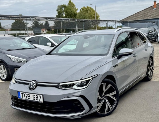 Volkswagen Golf VIII Variant 1.5 eTSI ACT R-Lin...