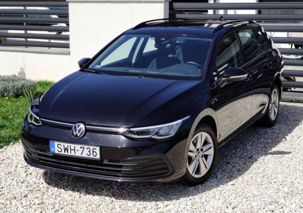 Volkswagen Golf VIII Variant 2.0 TDI Life Magya...