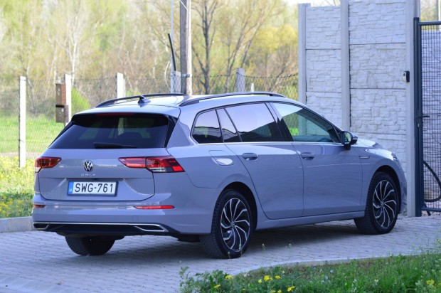 Volkswagen Golf VIII Variant 2.0 TDI SCR Style...