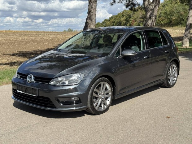 Volkswagen Golf VII 1.4 TSi BMT Highline R-LINE...