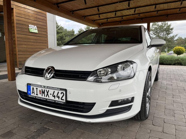 Volkswagen Golf VII 1.6 TDi BMT Trendline Azonn...