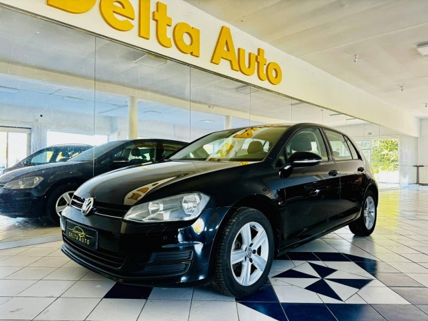 Volkswagen Golf VII 2.0 TDI Highline Friss vez...