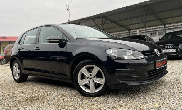 Volkswagen Golf VII 2.0 TDI Highline Gyri-Megk...