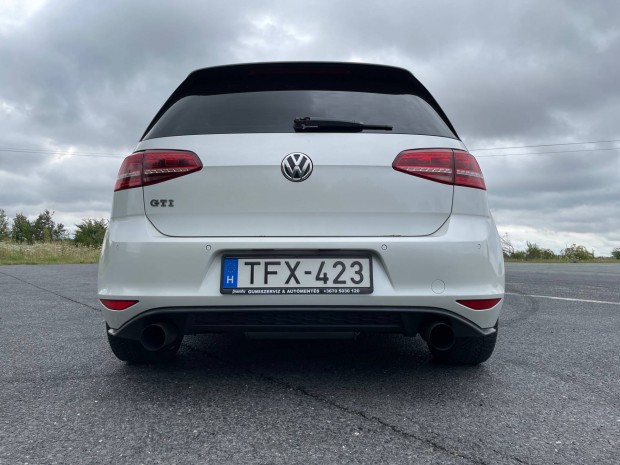 Volkswagen Golf VII 2.0 TSI BMT GTI DSG! Gyngyhzfehr szinben!