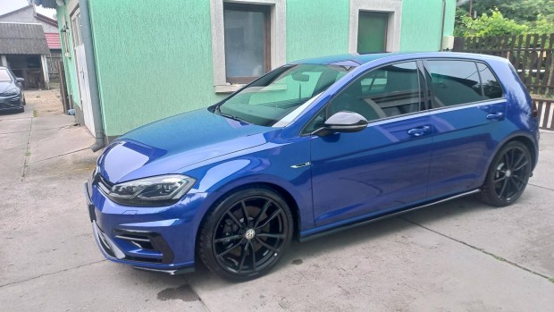 Volkswagen Golf VII 2.0 TSI R 4Motion DSG Magya...