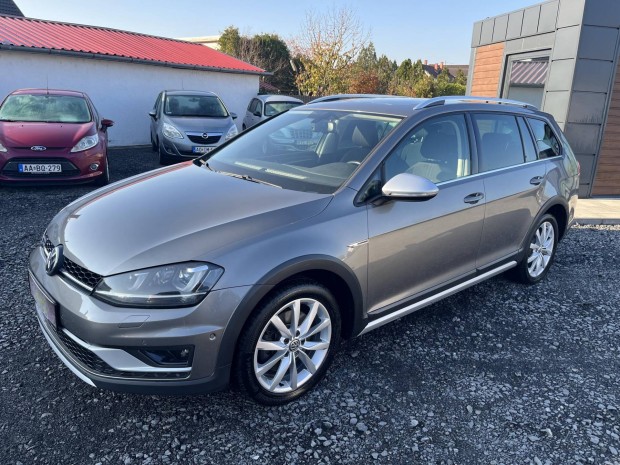 Volkswagen Golf VII Variant 2.0 TDI BMT Alltrac...