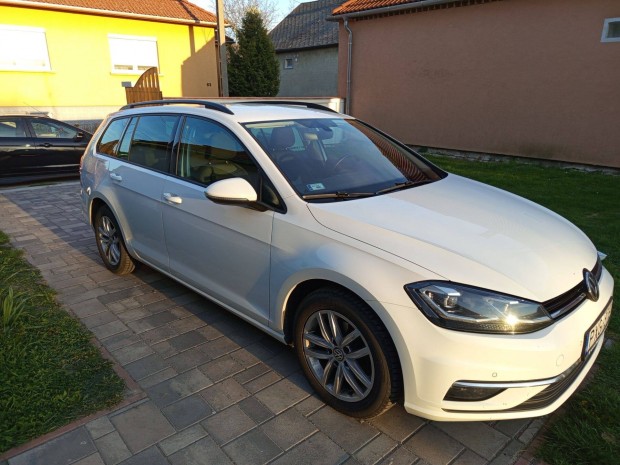Volkswagen Golf VII Variant 2.0 TDI BMT Highline DSG Eladó