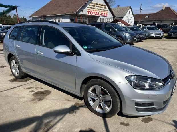 Volkswagen Golf VII Variant 2.0 TDI Comfortline...