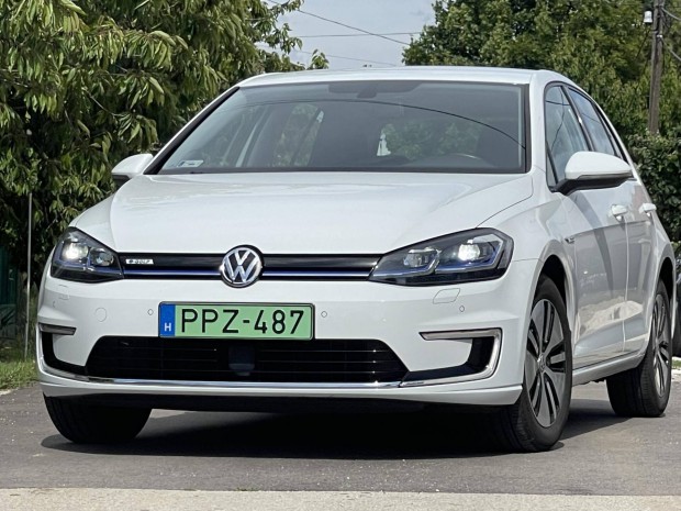 Volkswagen Golf VII e-Golf 27% ÁFA -- Sérülésme...