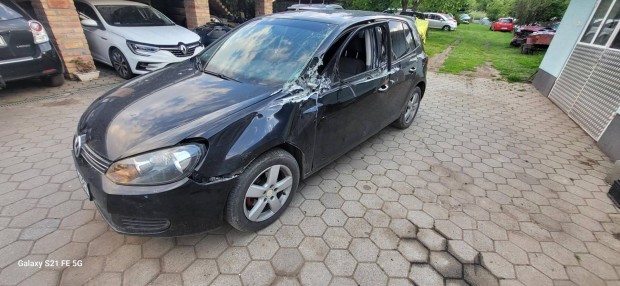Volkswagen Golf VI 1.6 TDi Comfortline Indul.-...