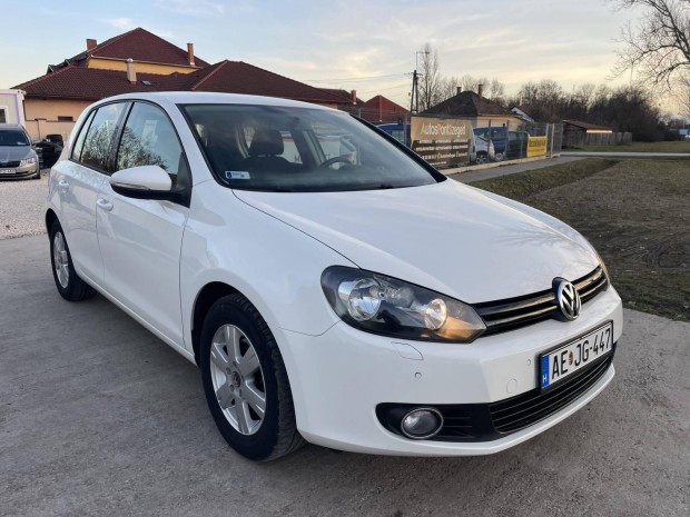 Volkswagen Golf VI 1.6 TDi Comfortline // Klíma...