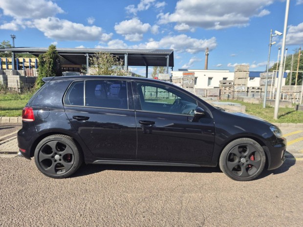 Volkswagen Golf VI 2.0 TSI GTI DSG